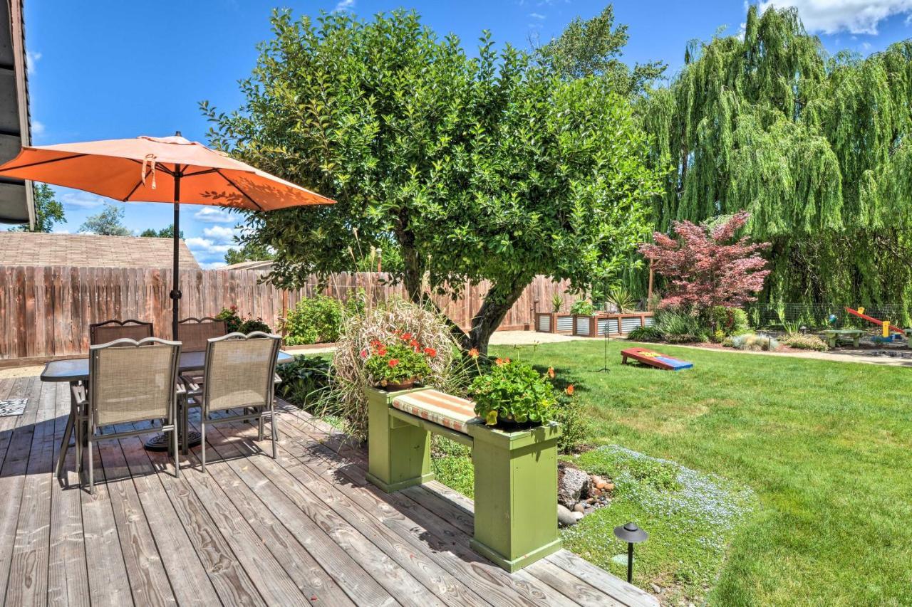 Central Medford Family Retreat With Large Yard! Exteriör bild