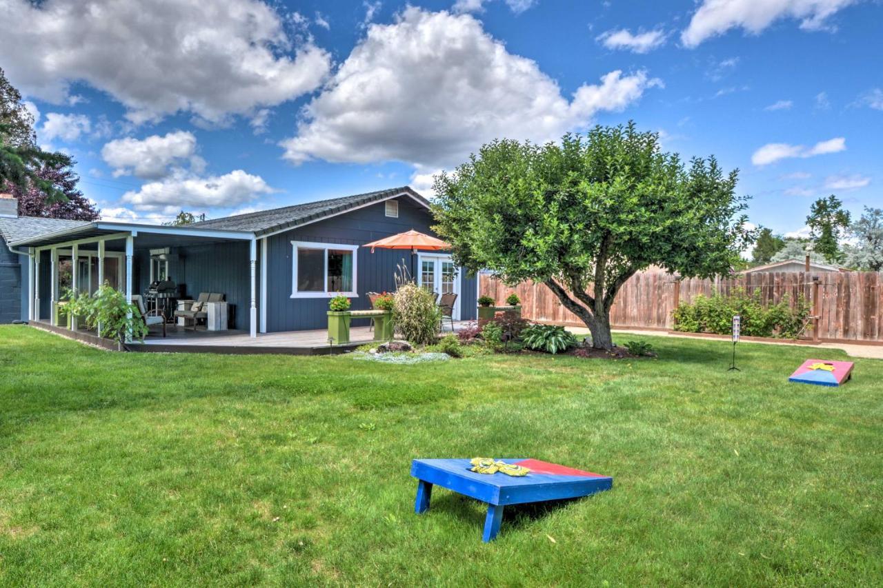 Central Medford Family Retreat With Large Yard! Exteriör bild